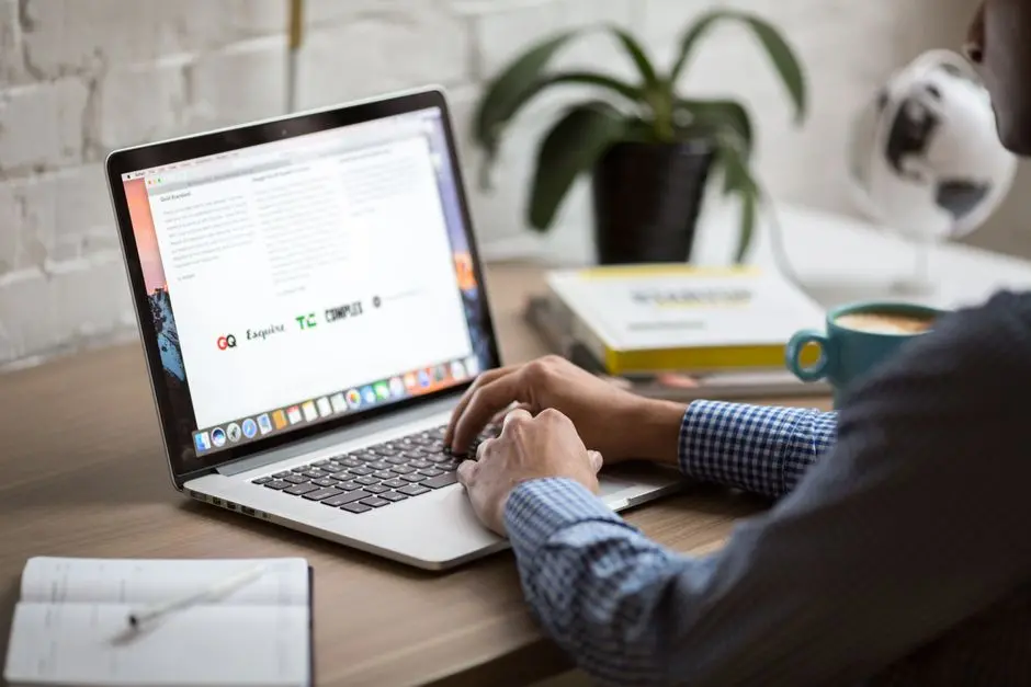 Curate Top C# Blogs & Newsletters: Master .NET Evolutions