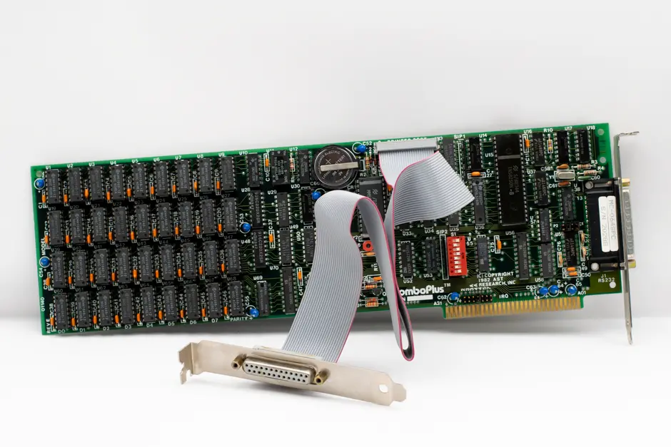 Engineer Go's I/O: Mastering Reader/Writer Interfaces