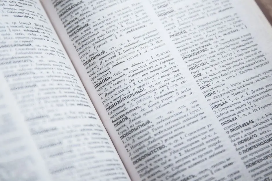 Unify & Evolve: Mastering Python Dictionary Merges